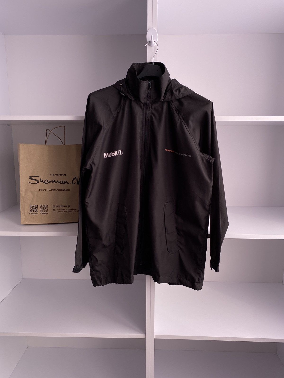 Vintage Vodafone McLaren Mercedes F1 Mobil 1 Black Rain Jacket Size US XL / EU 56 / 4 - 2 Thumbnail