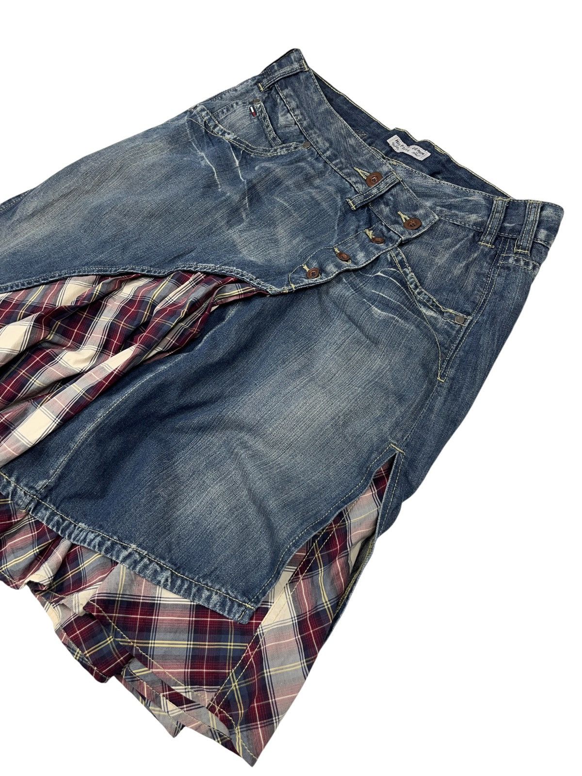 Tommy Hilfiger × Vintage Vintage y2k Tommy Hilfiger Deconstructed Denim Skirt Size 34" / US 12 / IT 48 - 4 Thumbnail