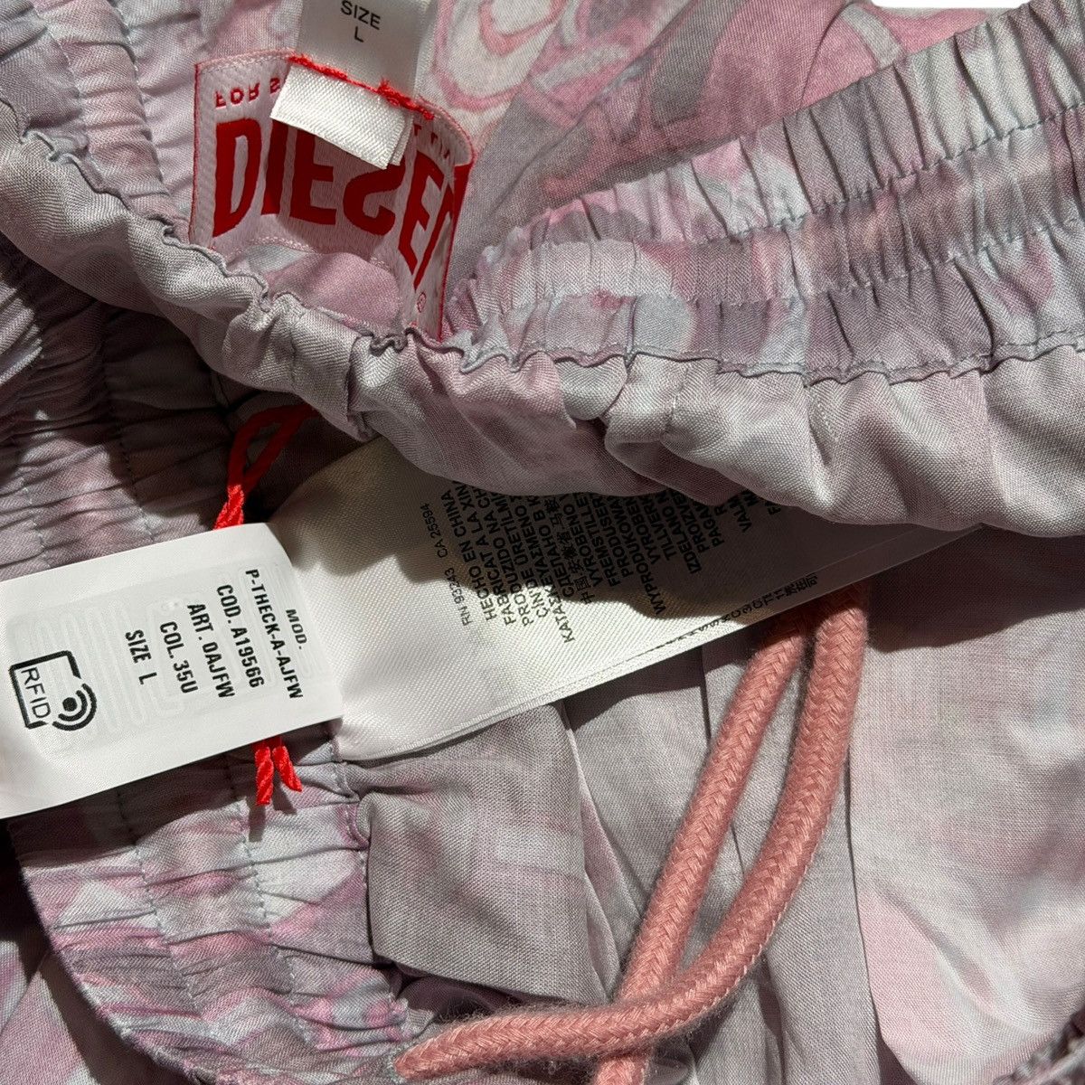 Diesel Adjustable waist graphic pant P-theck-a-ajfw Size US 34 / EU 50 - 6 Thumbnail