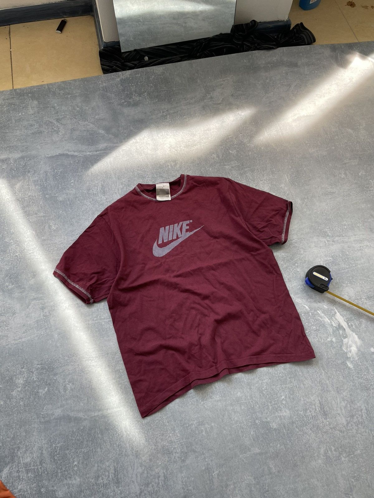 Nike Vintage 00ss Burgundy Nike bog logo tee Size US M / EU 48-50 / 2 - 1 Thumbnail