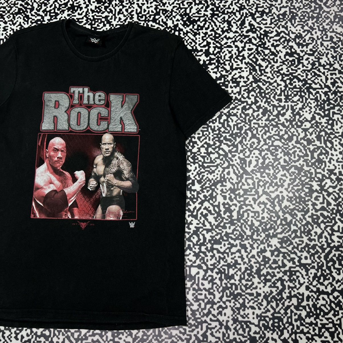 WWE Vintage Y2K WWE The Rock Dwayne Johnson Wrestling T-shirt Size US M / EU 48-50 / 2 - 3 Thumbnail
