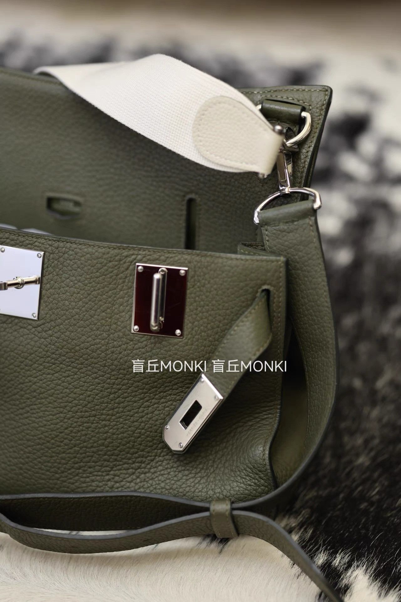 Hermes Hermès Olive Gypsy 34 Togo Messenger Crossbody K32 Size ONE SIZE - 2 Thumbnail