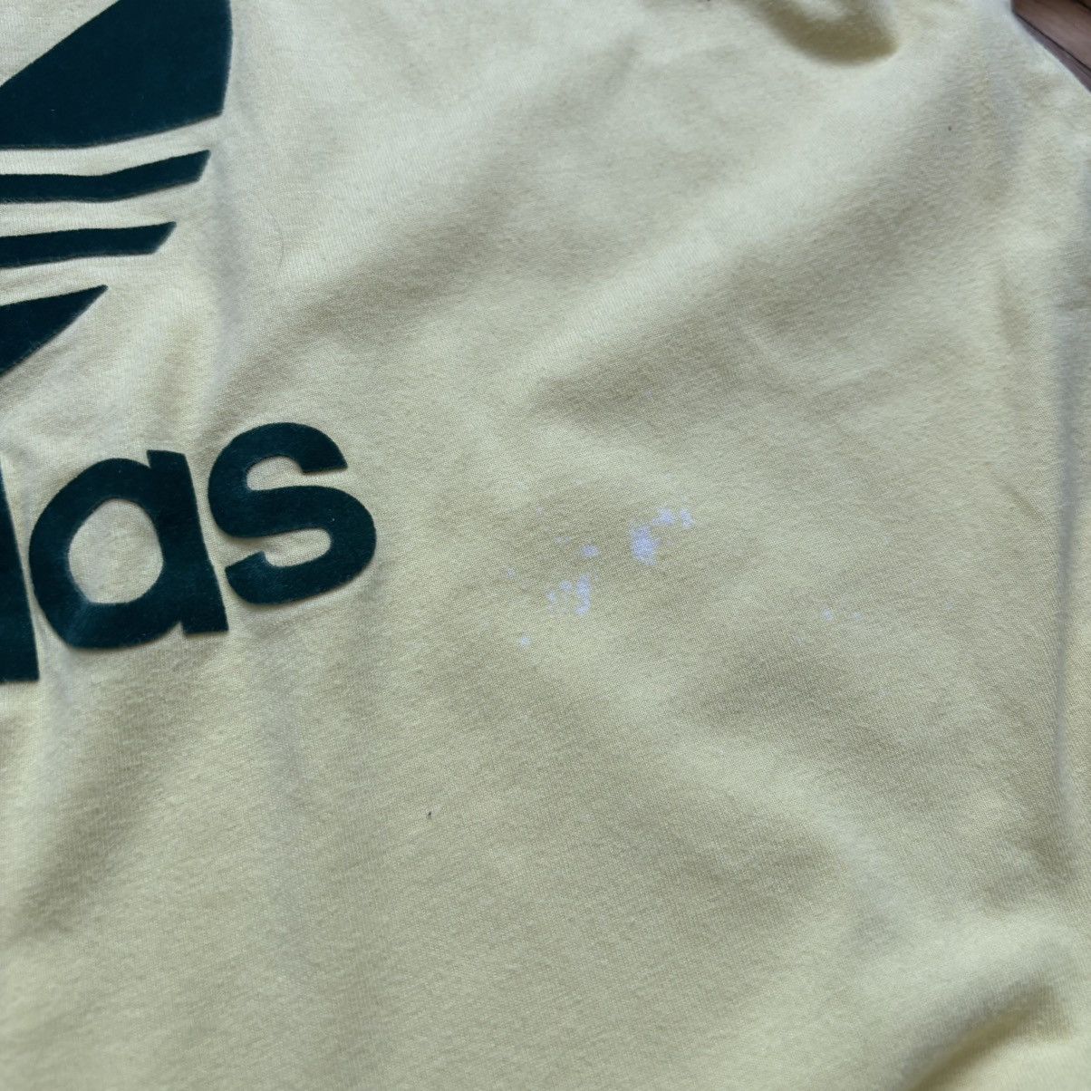 Adidas × Vintage Vintage Adidas Brazil Colour Big logo T-Shirt Size US L / EU 52-54 / 3 - 5 Thumbnail