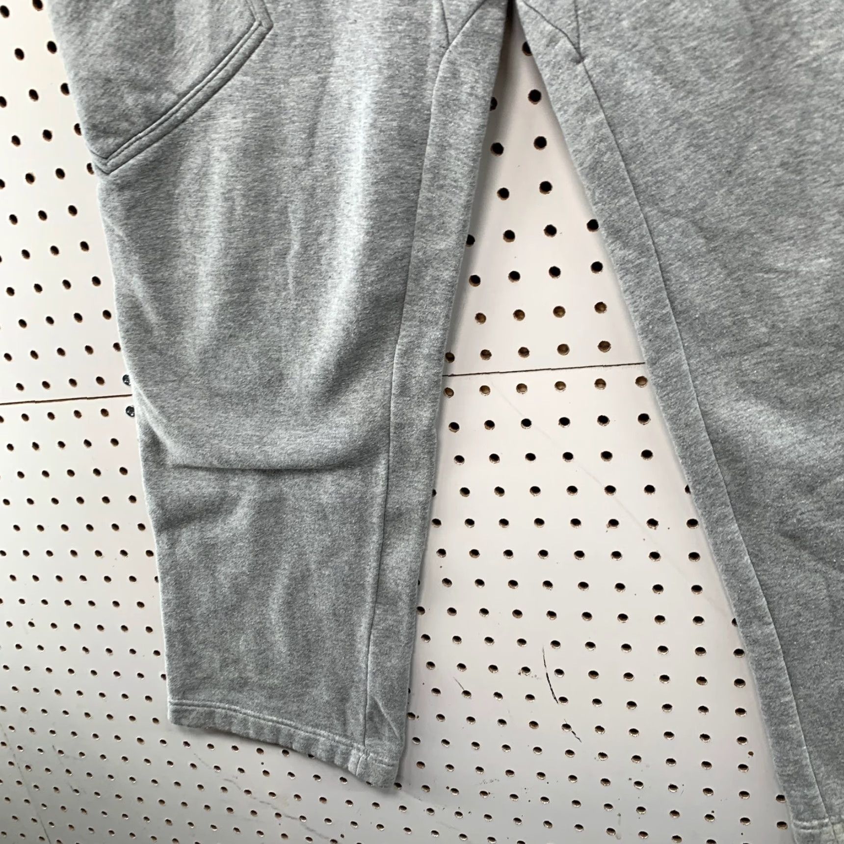 Nike VINTAGE Nike Gray Sweatpants Mens Large Gray Drawstring Fleece Fits 32x30 Size US 33 - 3 Thumbnail