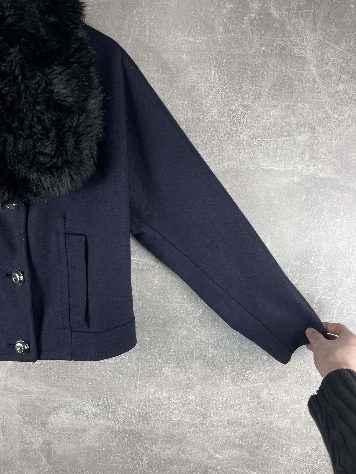 Juicy Couture Y2K Juicy Couture Cropped Wool Jacket Faux Fur Collar Blue Size L / US 10 / IT 46 - 4 Thumbnail