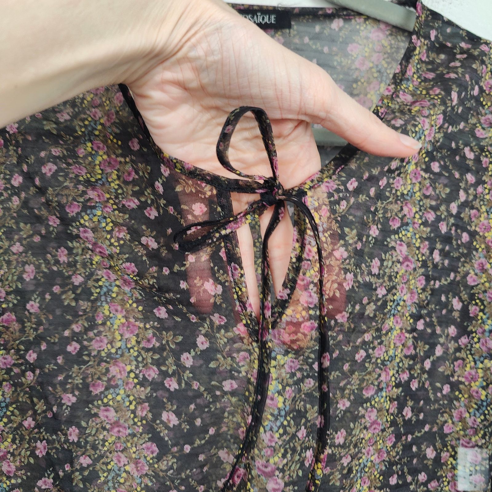 Mosaique Mosaique Sheer Top Womens Large Black Floral Keyhole Size L / US 10 / IT 46 - 3 Thumbnail