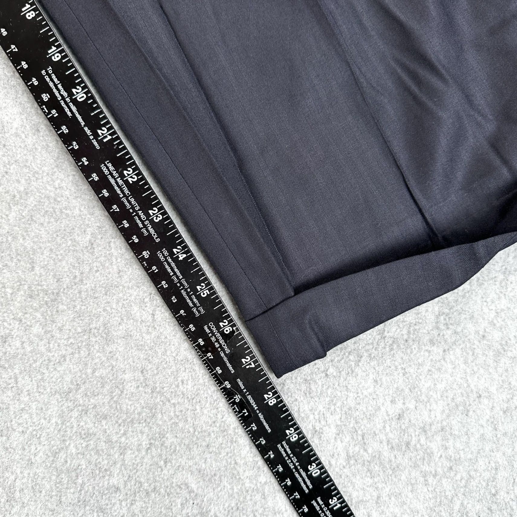 Brooks Brothers Brooks Brothers Dress Pants Mens 40x28 Gray Wool Pleated Cuffed Made USA Formal Business Pants Mens Size US 40 / EU 56 - 4 Thumbnail