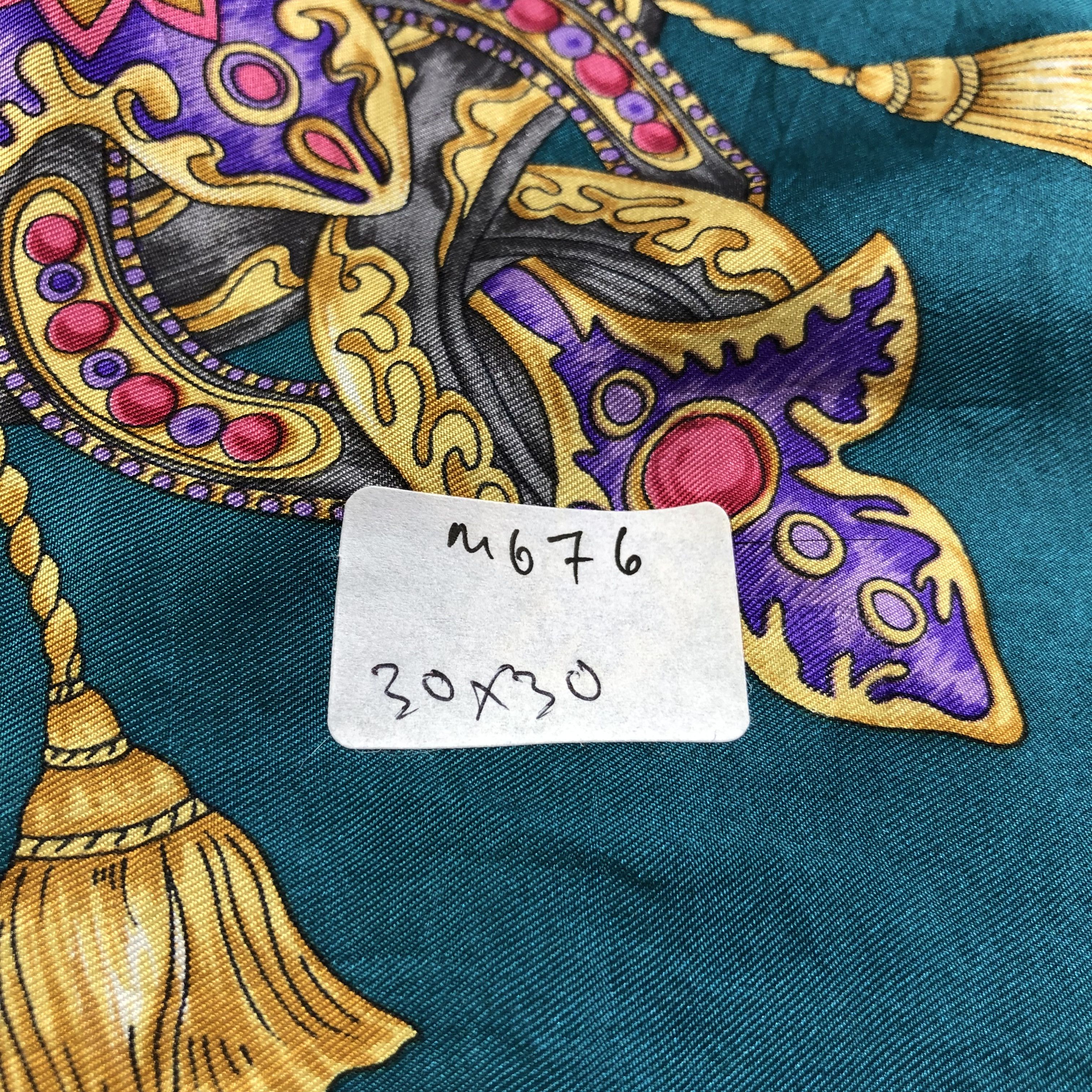 Vintage Vintage Luxury Crown Hand Rolled Silk Scarf M676 Size ONE SIZE - 6 Thumbnail