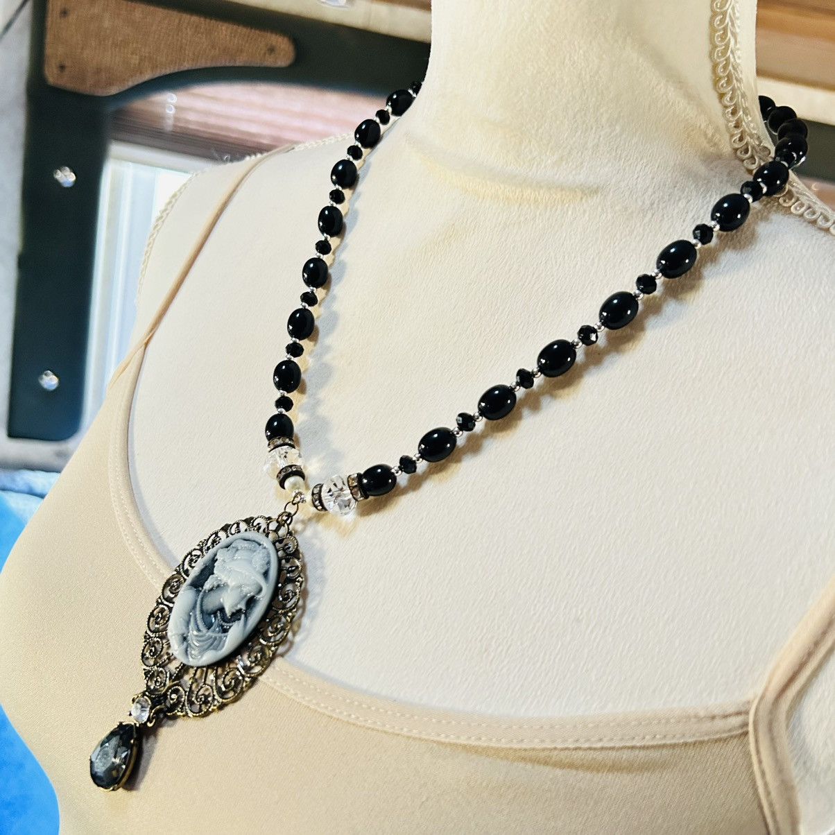 Handmade Handcrafted opalescent charcoal Victorian cameo necklace Size ONE SIZE - 3 Thumbnail