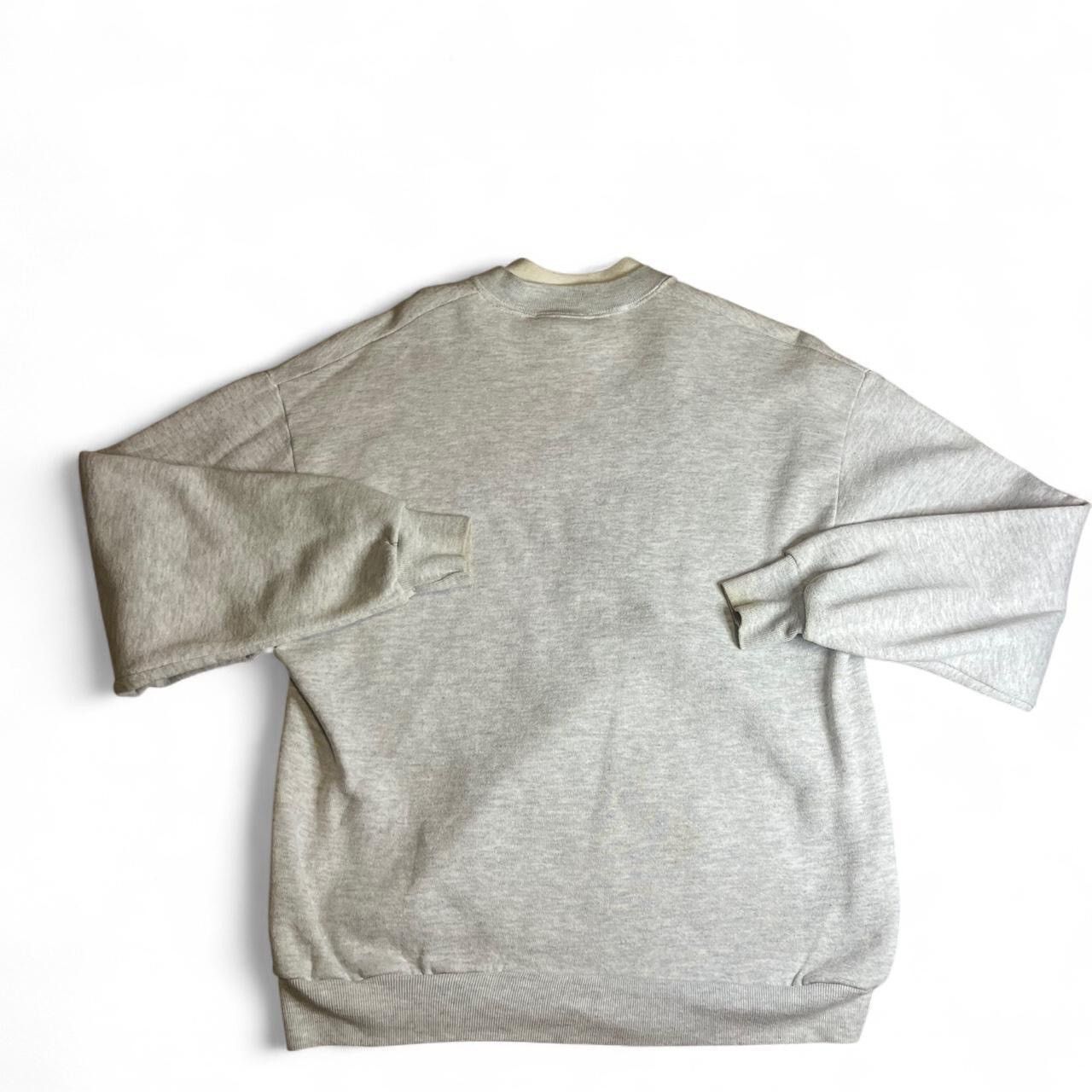 Vintage Vintage Grey Crewneck Size L / US 10 / IT 46 - 2 Thumbnail