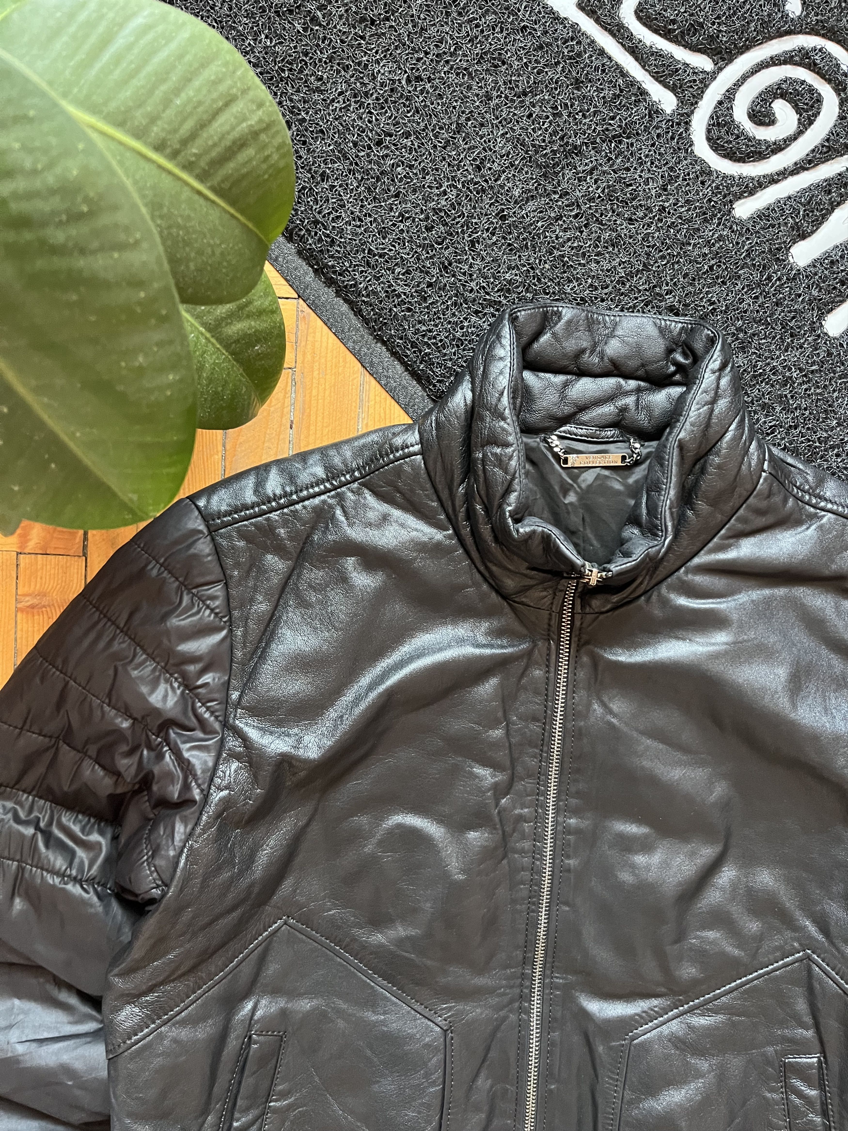 Versace Vintage Gianni Varsace Collection Metal Logo Leather Jacket Size US M / EU 48-50 / 2 - 2 Thumbnail