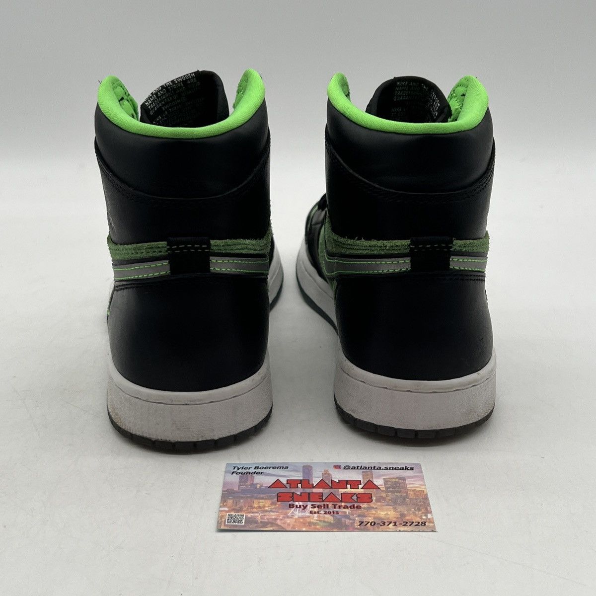 Jordan Brand Air Jordan 1 high zen green Size US 9.5 / EU 42-43 - 3 Thumbnail