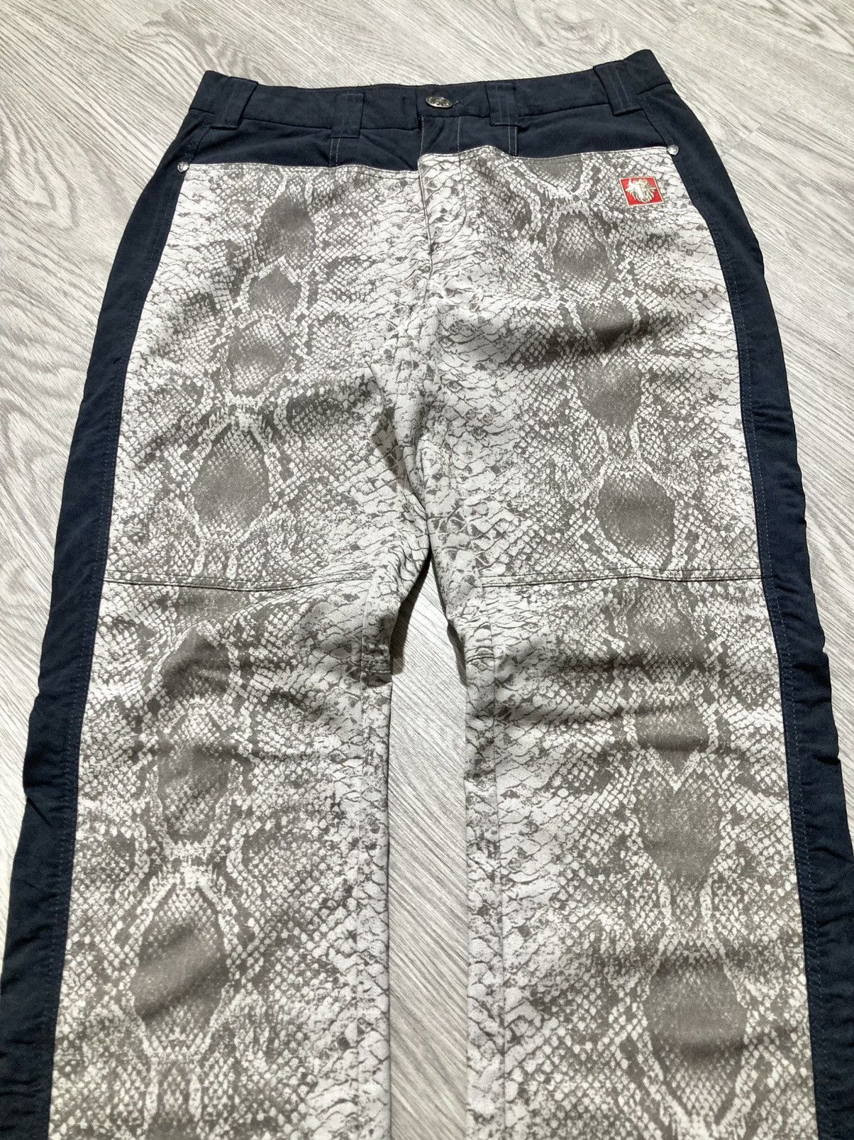 Japanese Brand 2000s BlackYak Snake Skin Pattern Nylon Outdoor Pants Size US 27 - 3 Thumbnail