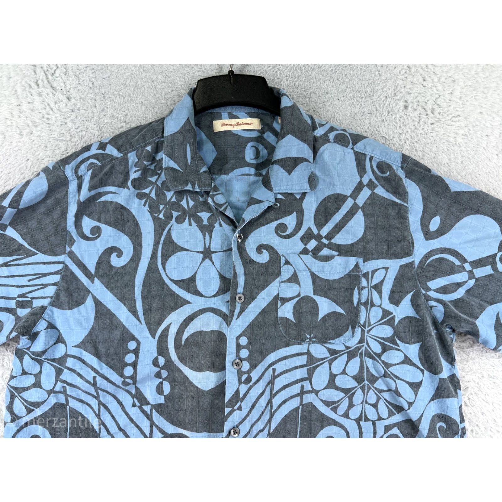 Tommy Bahama Tommy Bahama Shirt Mens Large Blue Floral Silk Hawaiian Button-Up Beach Resort Aloha Short Sleeve Mens Size US L / EU 52-54 / 3 - 6 Thumbnail