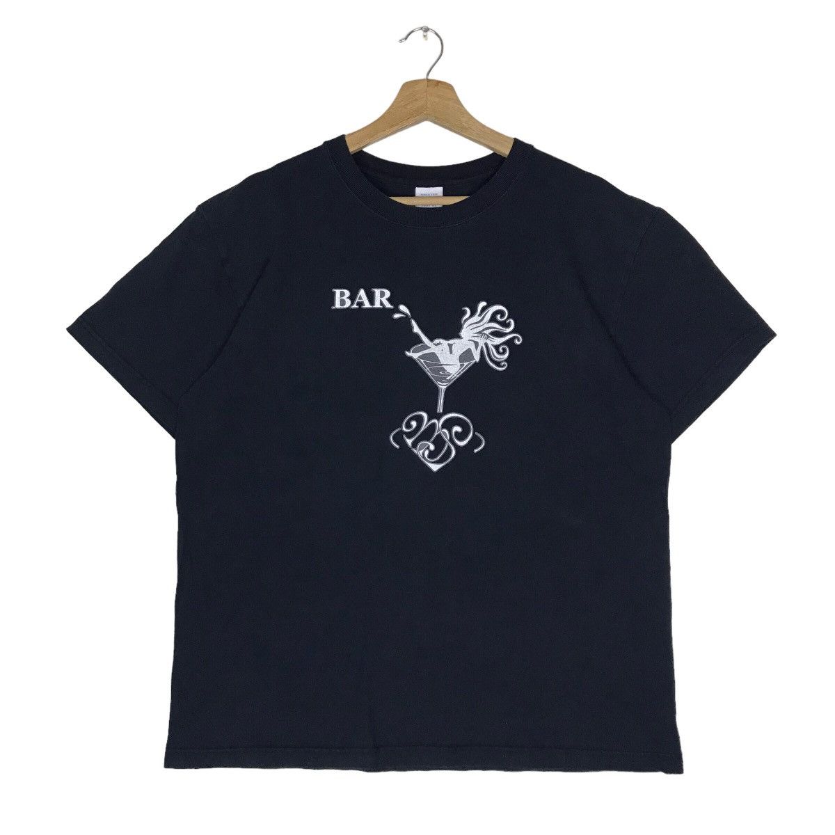 Vintage Vintage 90s Bar And Girl Pop Art Printed Tee Shirt Size US L / EU 52-54 / 3 - 1 Thumbnail