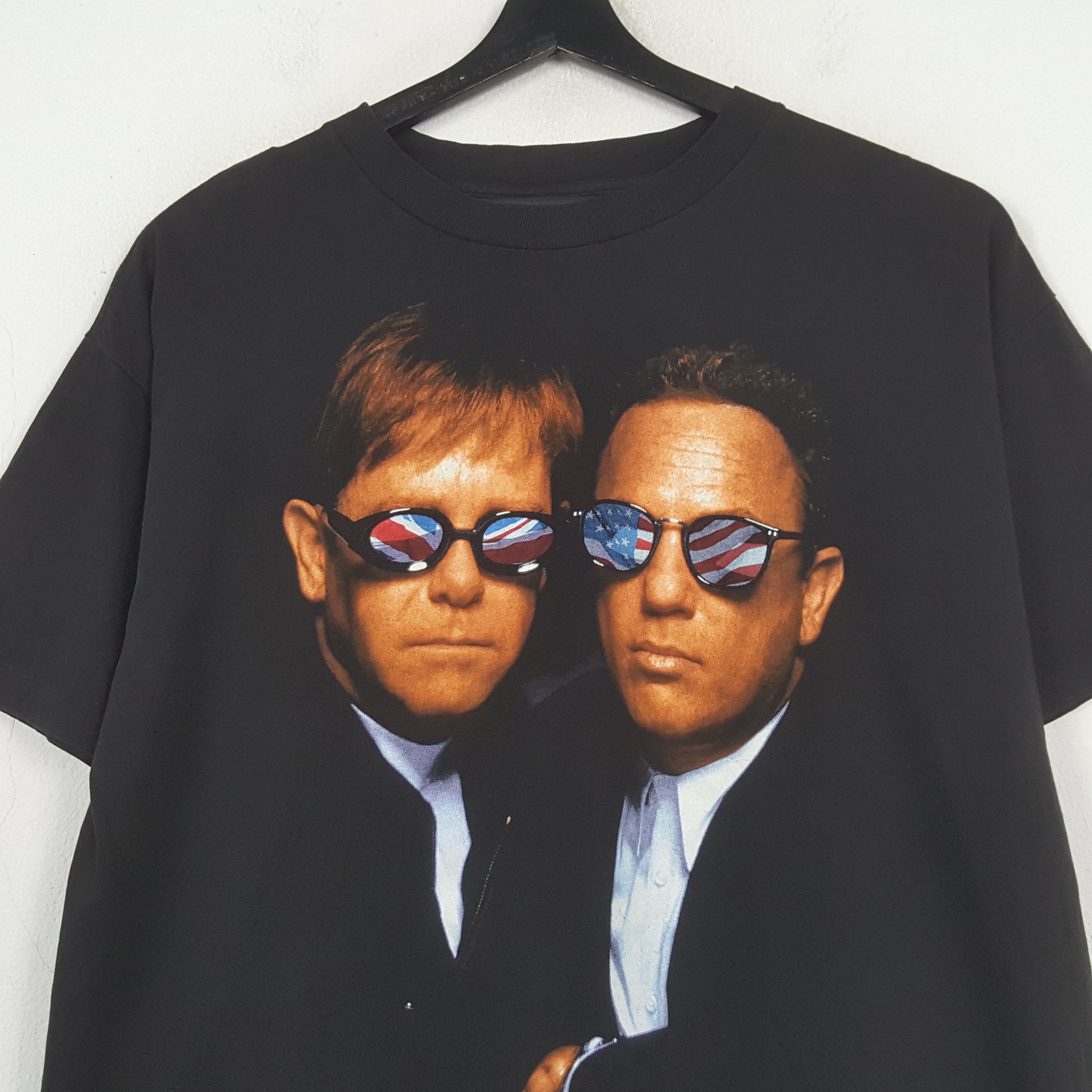 Band Tees Billy Joey Eliton John Singer Music Vintage Tour Tshirt 31 Size US XL / EU 56 / 4 - 2 Thumbnail