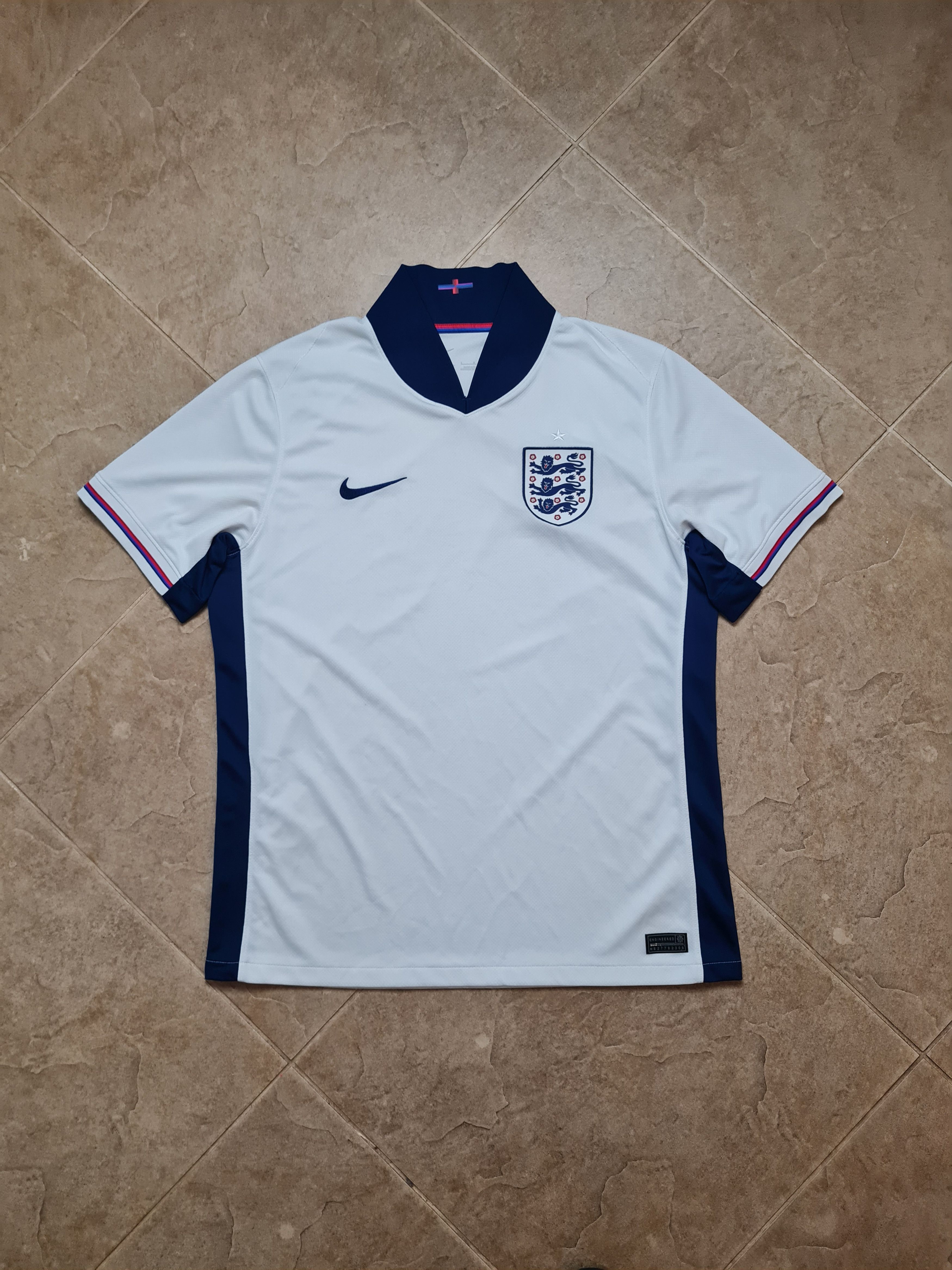 Nike Jersey Nike England Dri Fit Football Shirt Size L FJ4285-100 Size US L / EU 52-54 / 3 - 1 Thumbnail