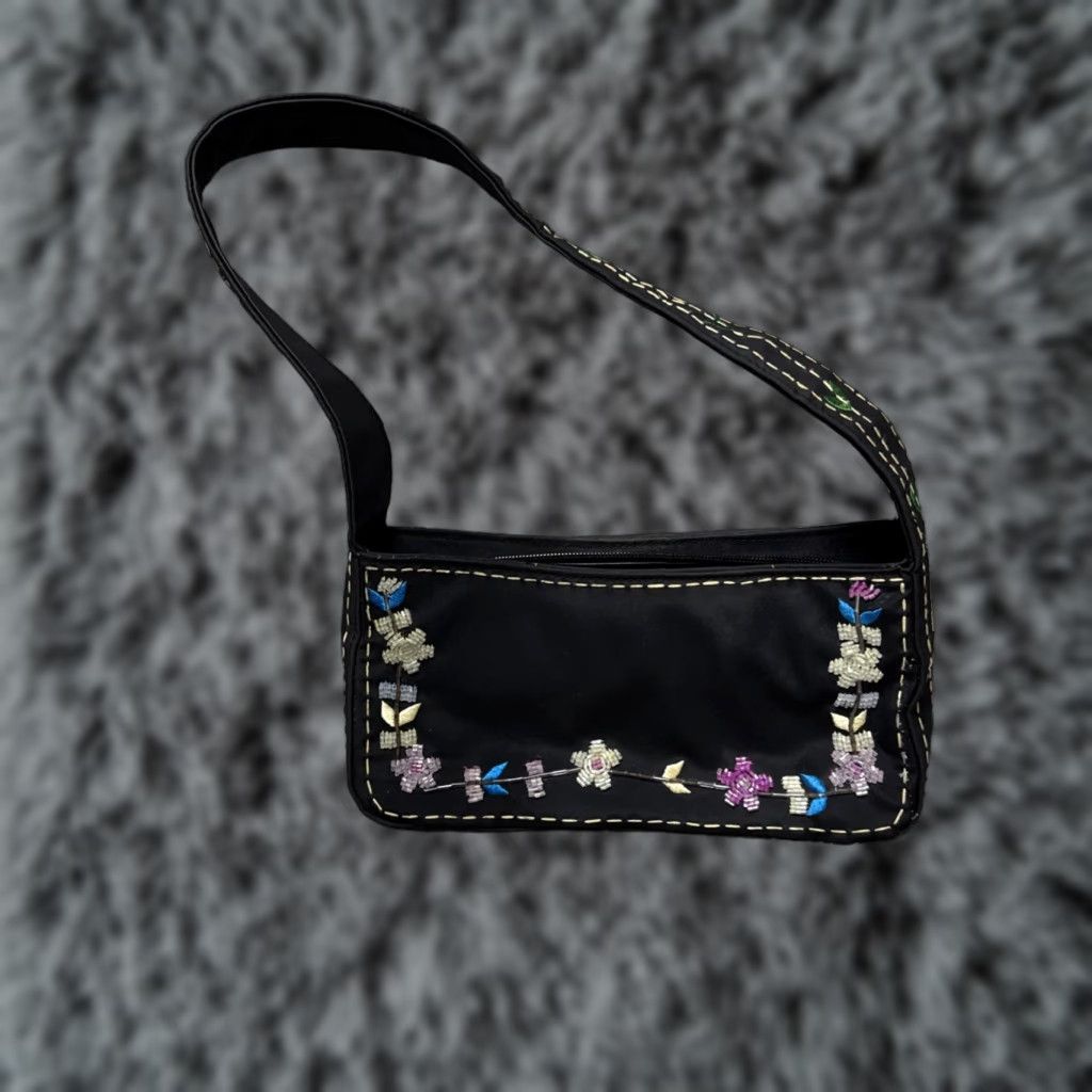 Vintage VINTAGE 90s Y2K Purse Embroidered Beaded Floral Boho Cottagecore Fairy Grunge Shoulder Bag Black PVC Women Size ONE SIZE - 1 Thumbnail