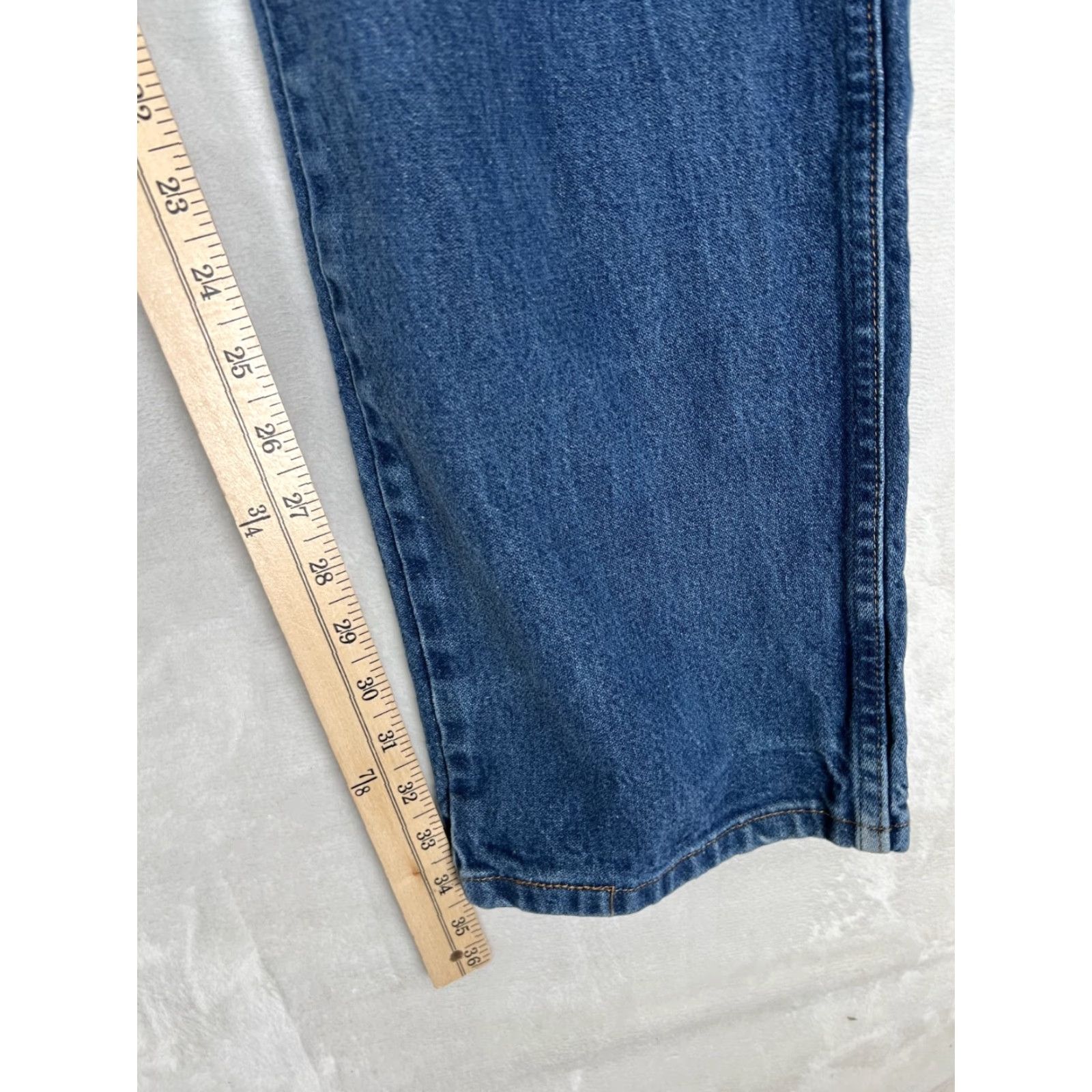 Wrangler VINTAGE Wrangler 13MWZ Regular Fit Jeans Cowboy Blue Denim 40x34 Mens Wrangler Cowboy Cut 5-Pocket Size US 40 / EU 56 - 3 Thumbnail
