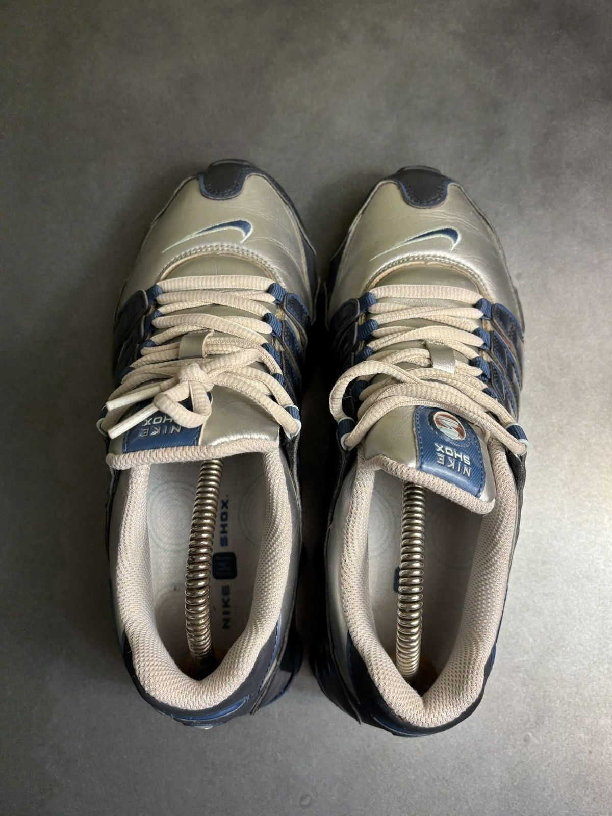 Nike 2009 Nike Shox NZ SL 2000s Patent Leather R4 Y2K 366571-041 Size US 7 / IT 37 - 11 Thumbnail