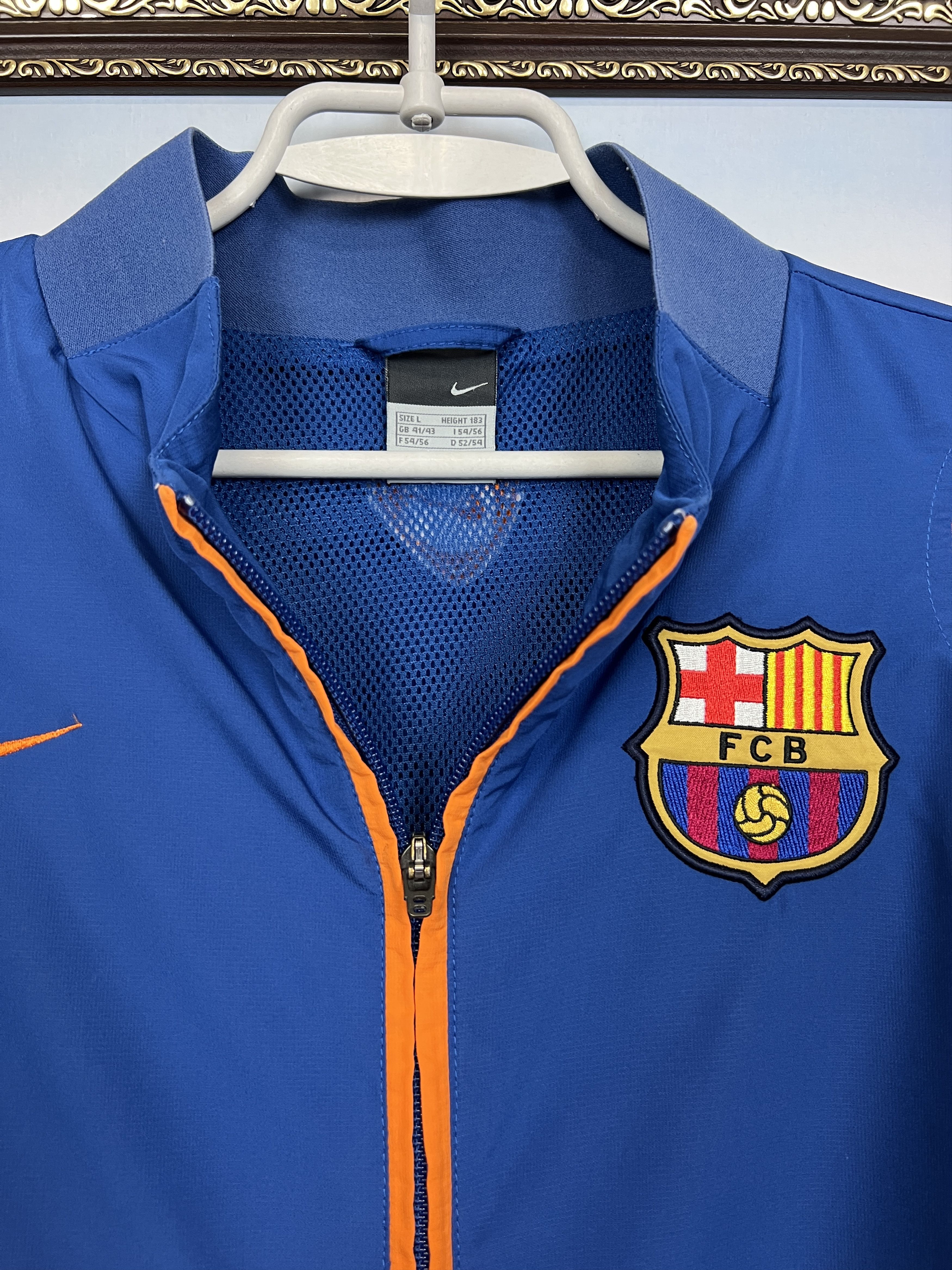 Nike Vintage Nike Barcelona Football Jacket Soccer Track Top Blue Size US L / EU 52-54 / 3 - 9 Thumbnail