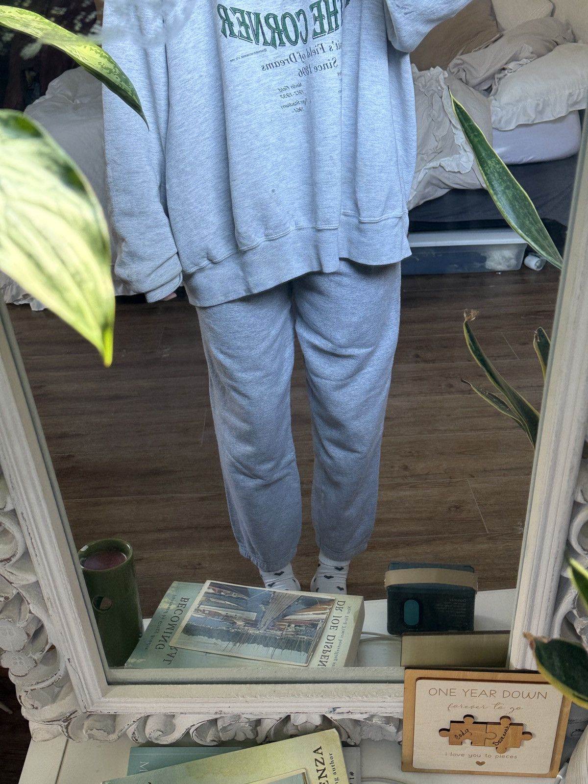 Brandy Melville × Vintage “I heart me” camo and pink light grey sweatpants ⭐️ Size 26" / US 2 / IT 38 - 3 Thumbnail