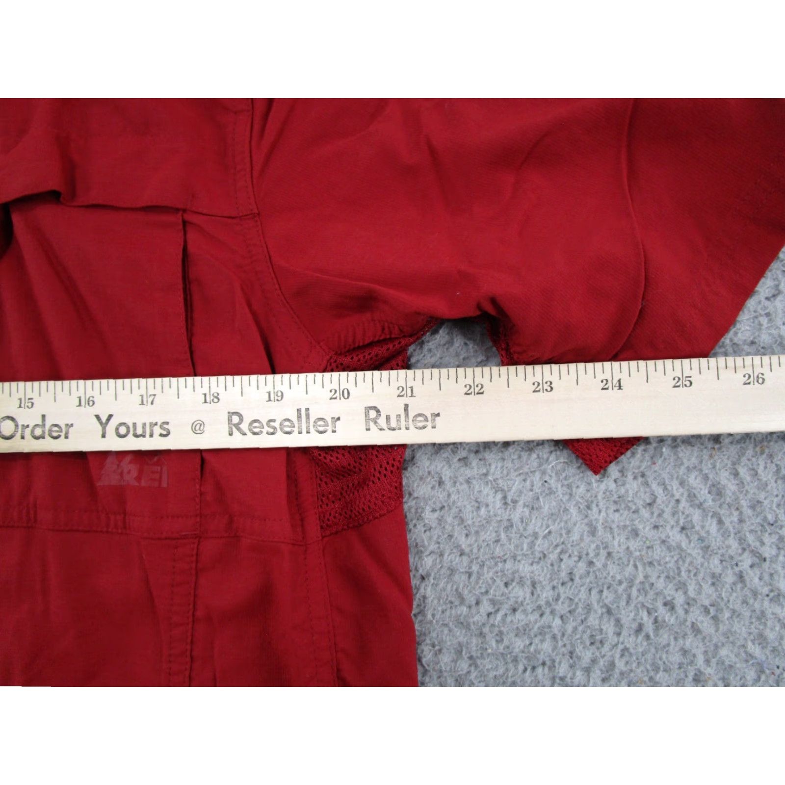 Vintage REI Shirt Mens M Button-Down Red Nylon Blend Pocket Vent Front Pocket Breathing Lightweight Outdoor Casual Beach Hiking Fishing 90s? Size US M / EU 48-50 / 2 - 7 Thumbnail