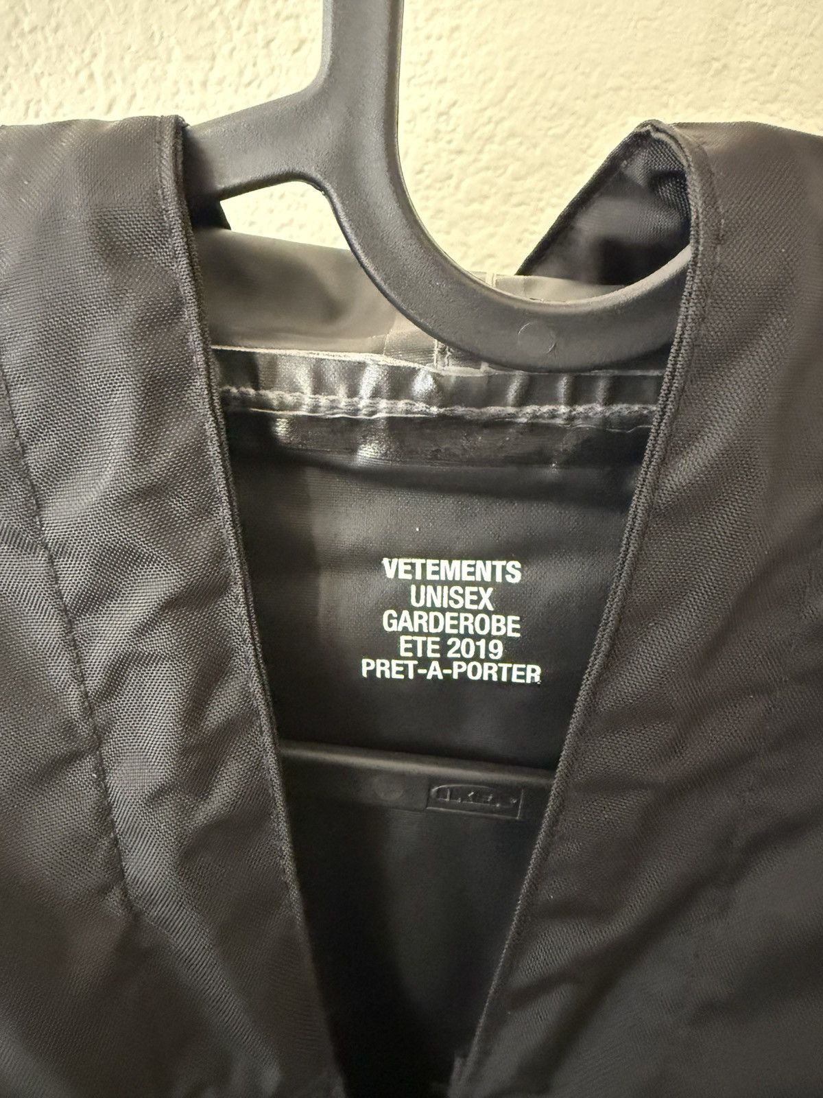 Vetements VETEMENTS Raincoat QR-Code Black Size US M / EU 48-50 / 2 - 7 Thumbnail
