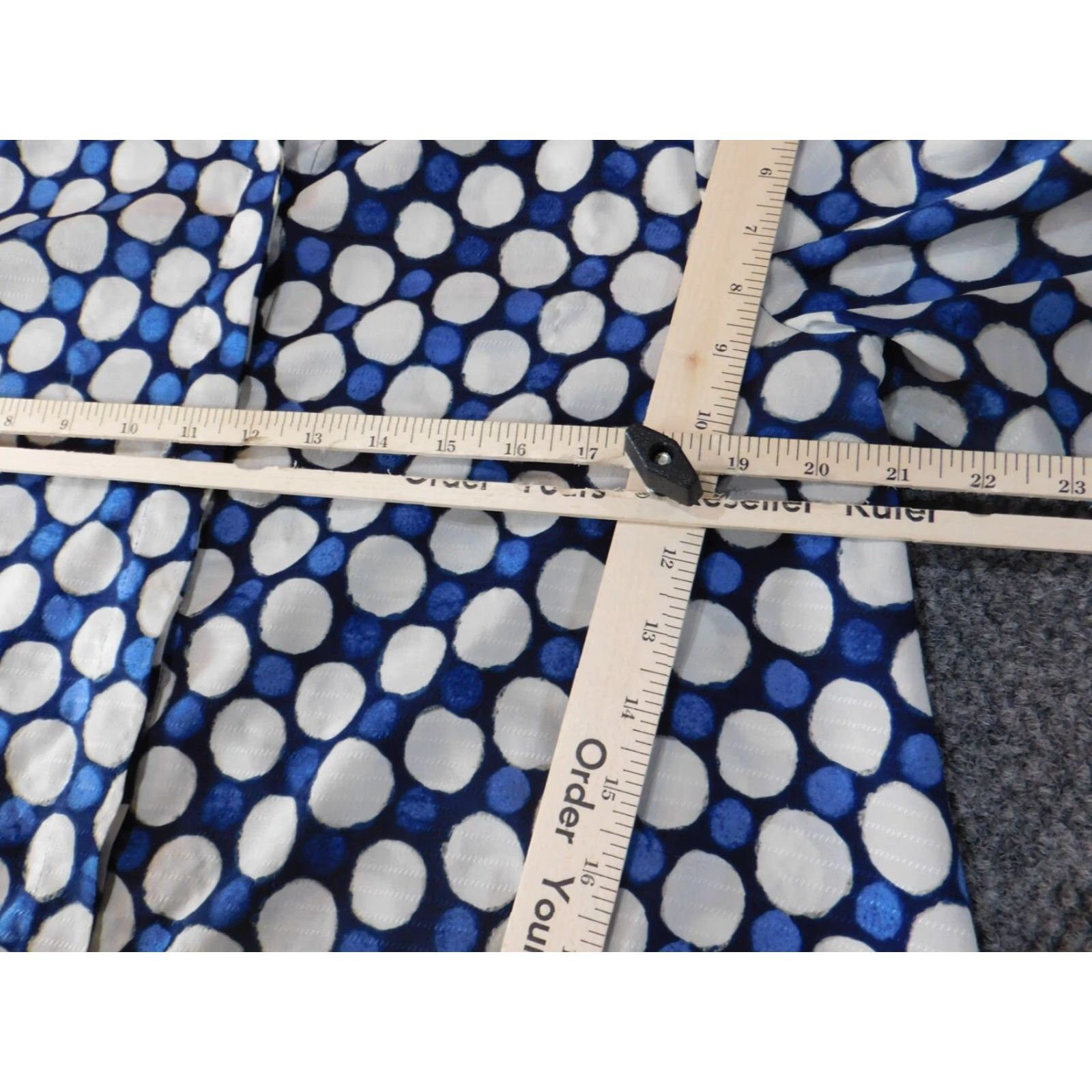 Vintage Chicos Button-Up Shirt Womens Blue Polka Dot Polyester Long Sleeve Collared Casual Designer Oversized Basic Pullover Size 1 Size XS / US 0-2 / IT 36-38 - 5 Thumbnail