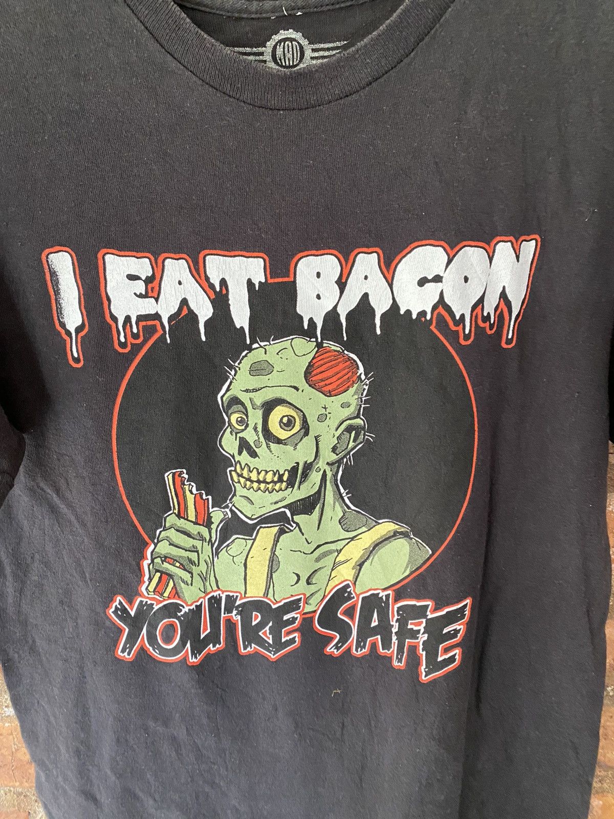 Mad Engine 2000s Mad engine Zombie i eat bacon Size US S / EU 44-46 / 1 - 3 Thumbnail