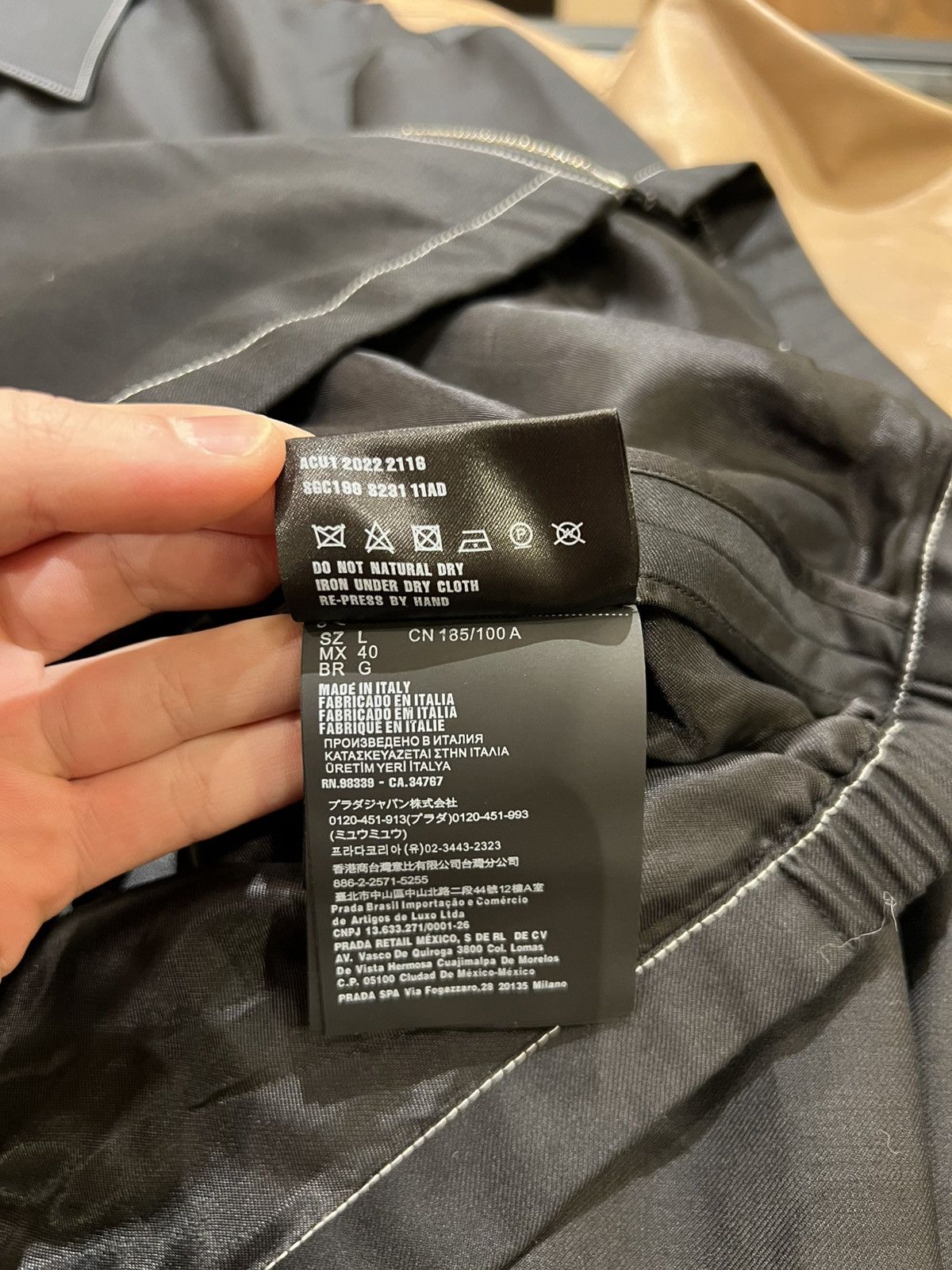 Prada Prada viscose zip up jacket Size US L / EU 52-54 / 3 - 6 Thumbnail
