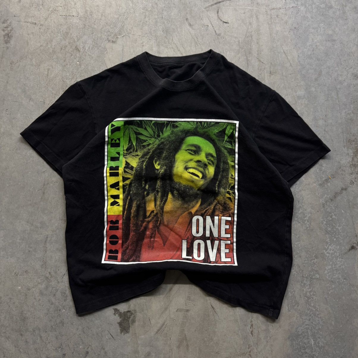 Bob Marley Vintage 90s Y2K Bob Marley One Love Graphic T Shirt Black M Size US M / EU 48-50 / 2 - 1 Thumbnail