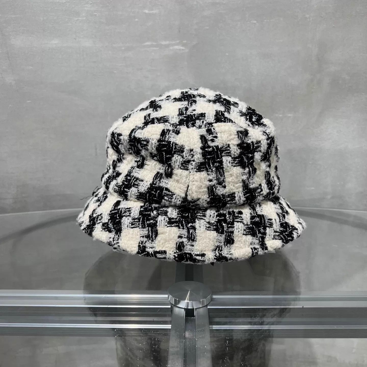 Chanel Chanel houndstooth Bucket Hat M Size ONE SIZE - 2 Thumbnail