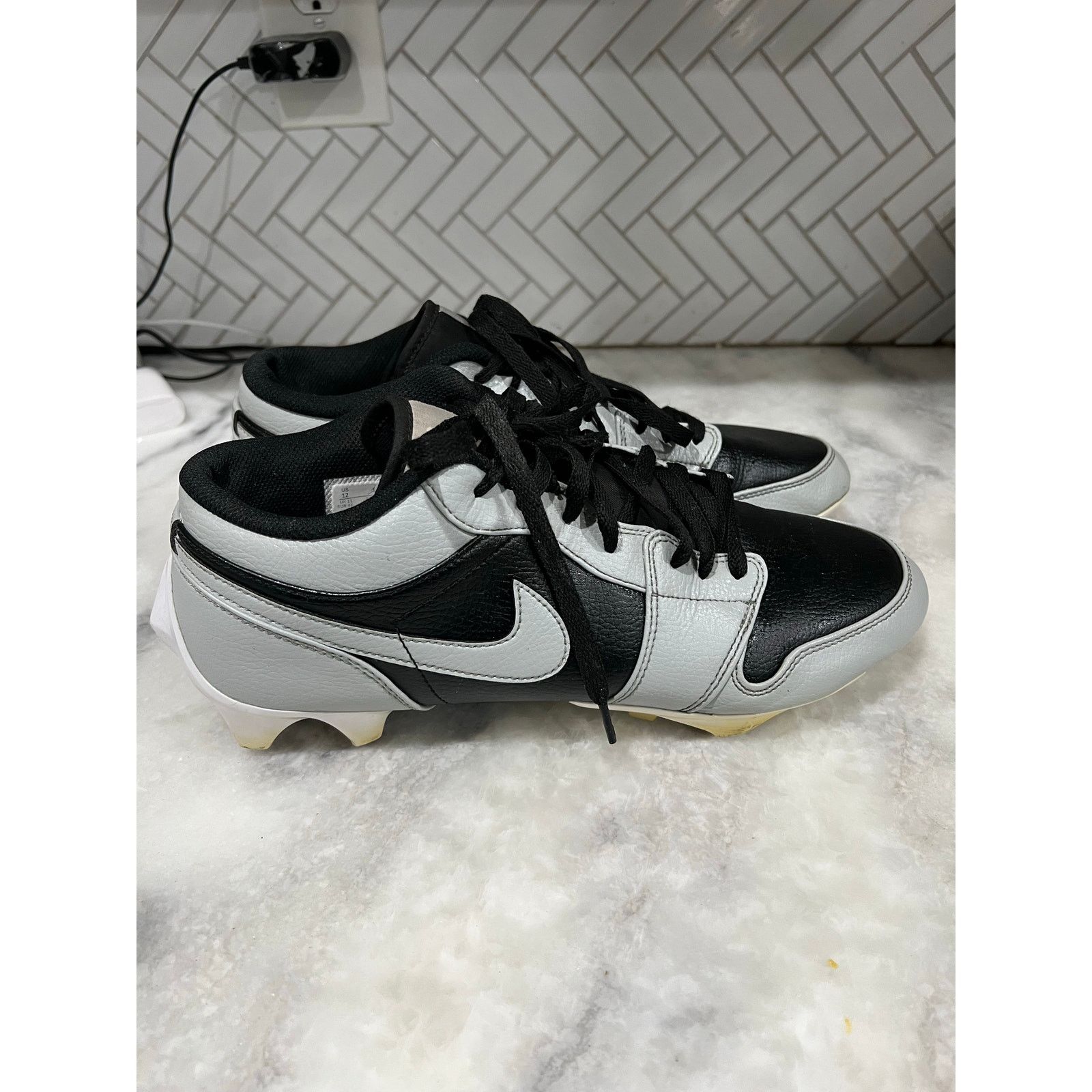 Jordan Brand Nike Jordan 1 TD Football Cleats FJ6245-002 Black White Gray Size US 12 / EU 45 - 7 Thumbnail