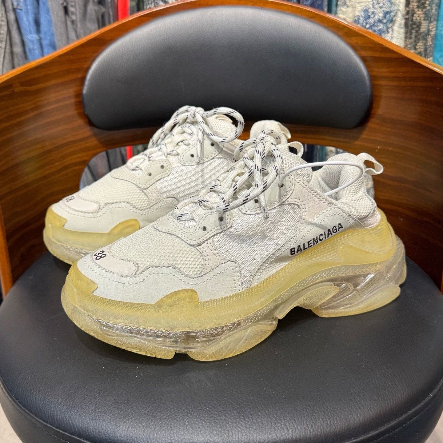 Balenciaga Balenciaga Clear Lowtop Sneakers 38 Women Size US 7.5 / IT 37.5 - 1 Thumbnail