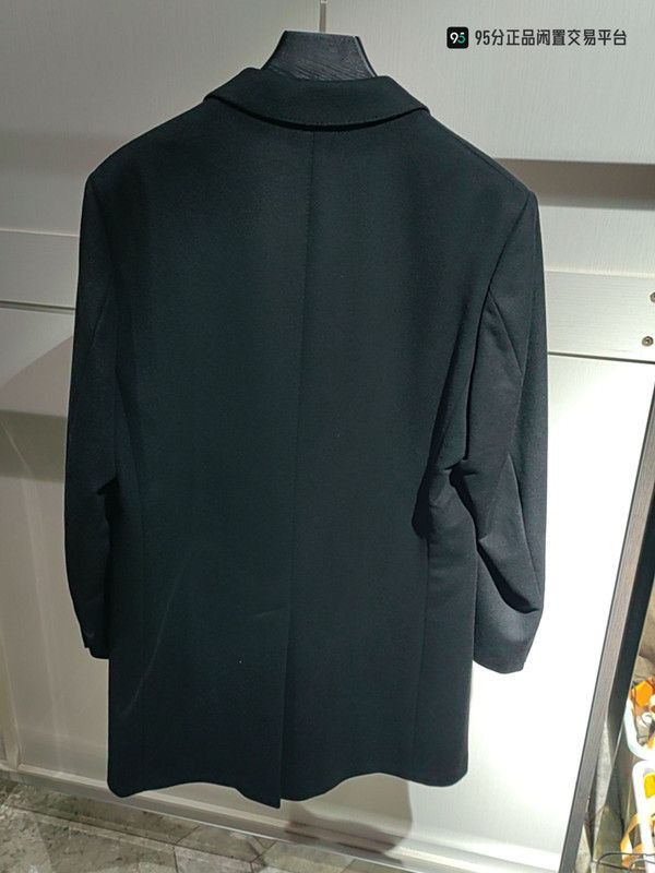 Ermenegildo Zegna Ermenegildo Zegna Solid V. Size US L / EU 52-54 / 3 - 5 Thumbnail