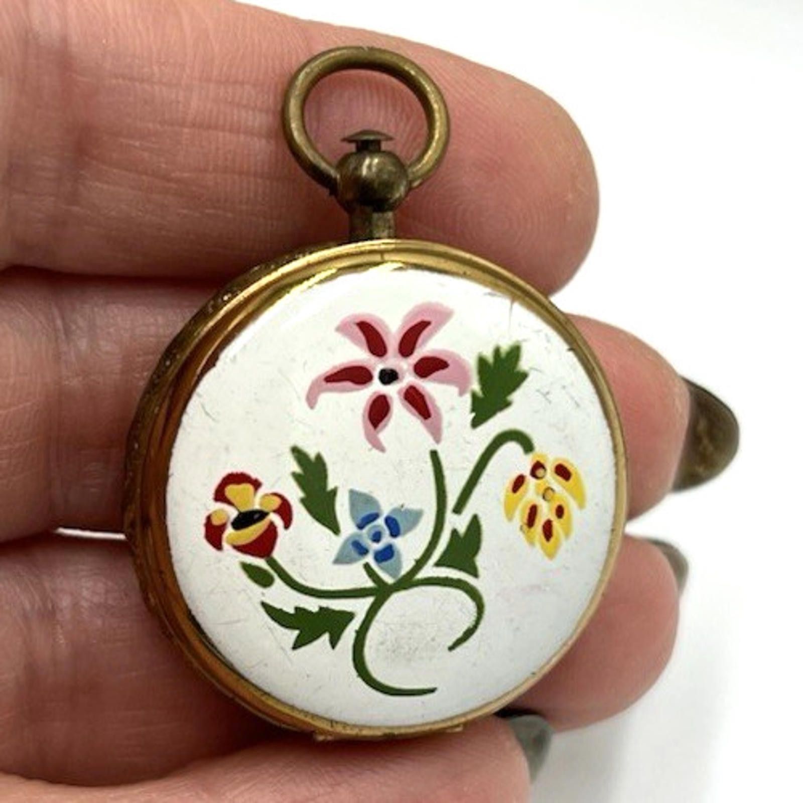 Other Antique Mourner Locket Pendant ROUND Enamel Flowers Size ONE SIZE - 1 Thumbnail