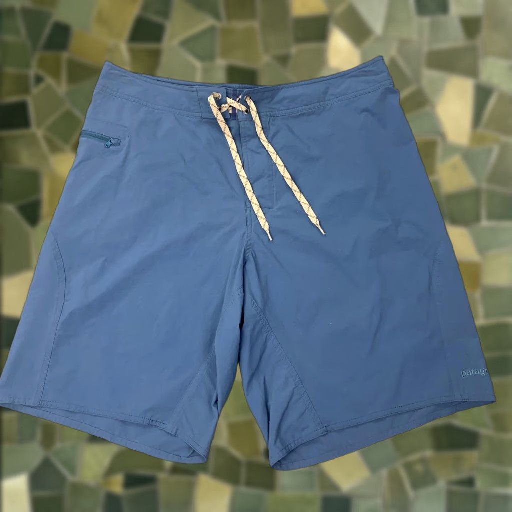 Patagonia Patagonia Board Shorts Mens 38 Blue Drawstring Zip Pocket Swim Trunks Stretch Bottoms Size US 38 / EU 54 - 1 Thumbnail