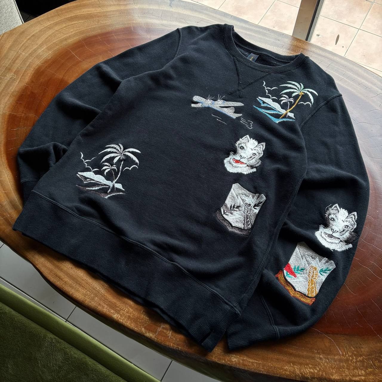 Maison MIHARA YASUHIRO 2017 Mihara Yasuhiro Embroidered Black Sweatshirt Size US M / EU 48-50 / 2 - 4 Thumbnail