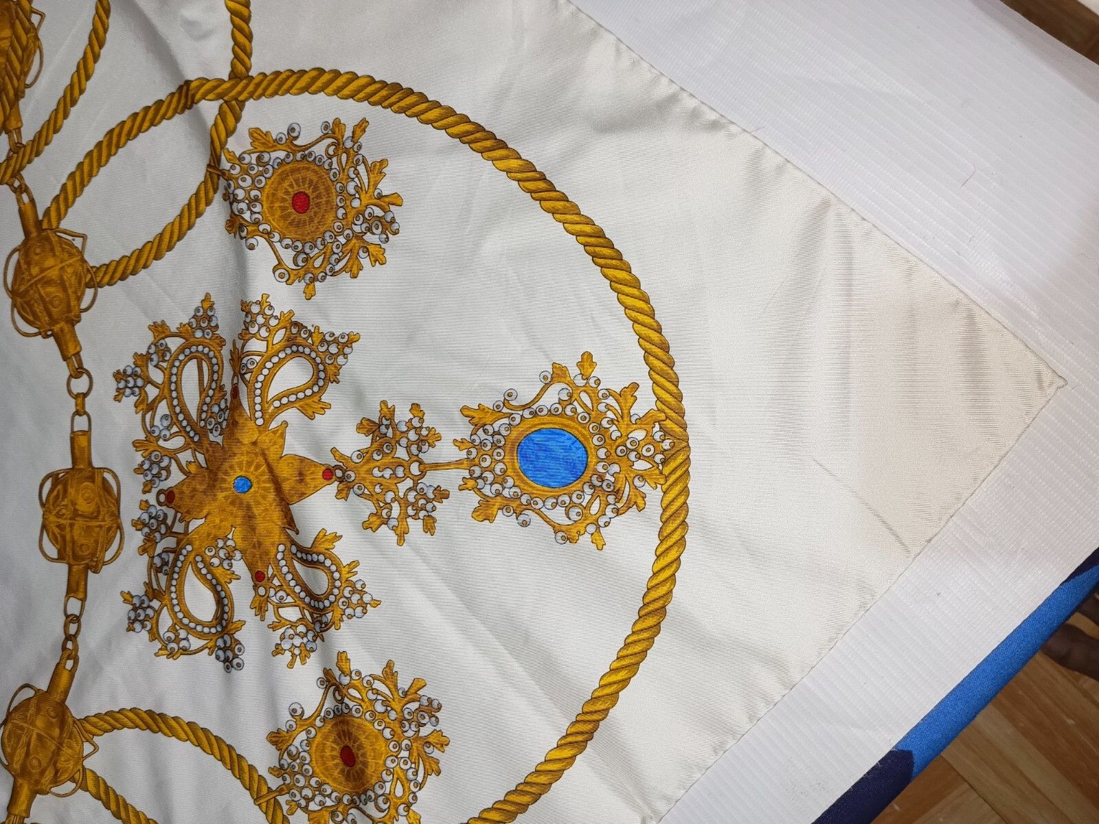 Junko Shimada JUNKO SHIMADA JAPAN Victorian Jewelry Rope Gold Silk Scarf Size ONE SIZE - 6 Thumbnail
