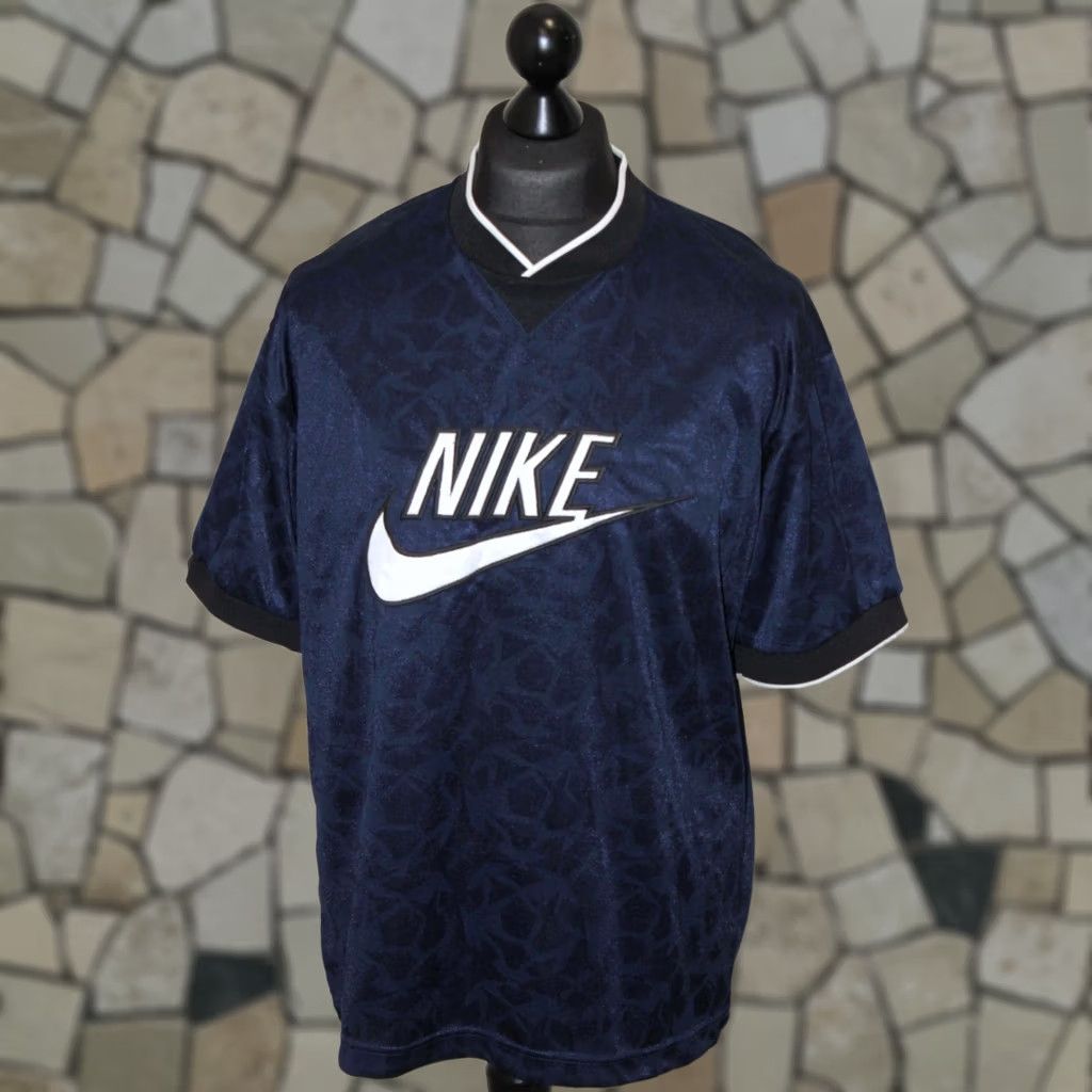 Nike VINTAGE Nike 90's mens football shirt Blue Size L Size US L / EU 52-54 / 3 - 1 Thumbnail