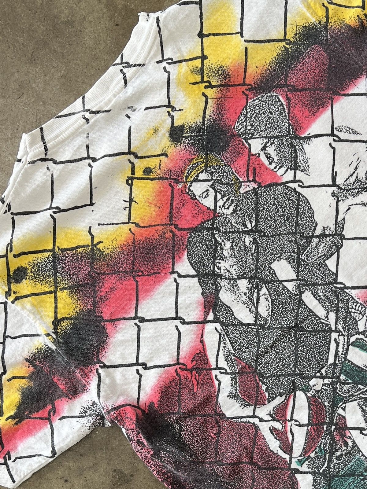 Vintage Vintage 90s AOP Basketball Handball Caution 3 on 3 Tee Large Size US L / EU 52-54 / 3 - 4 Thumbnail