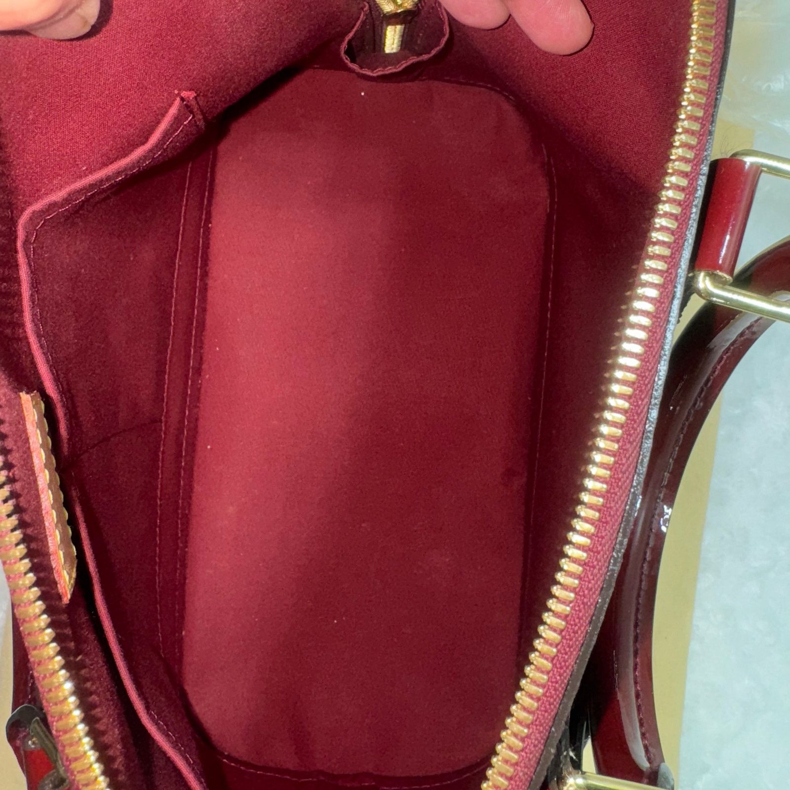 Louis Vuitton Authentic Louis Vuitton Alma Handbag Monogram Vernis SN4114 Size ONE SIZE - 19 Thumbnail