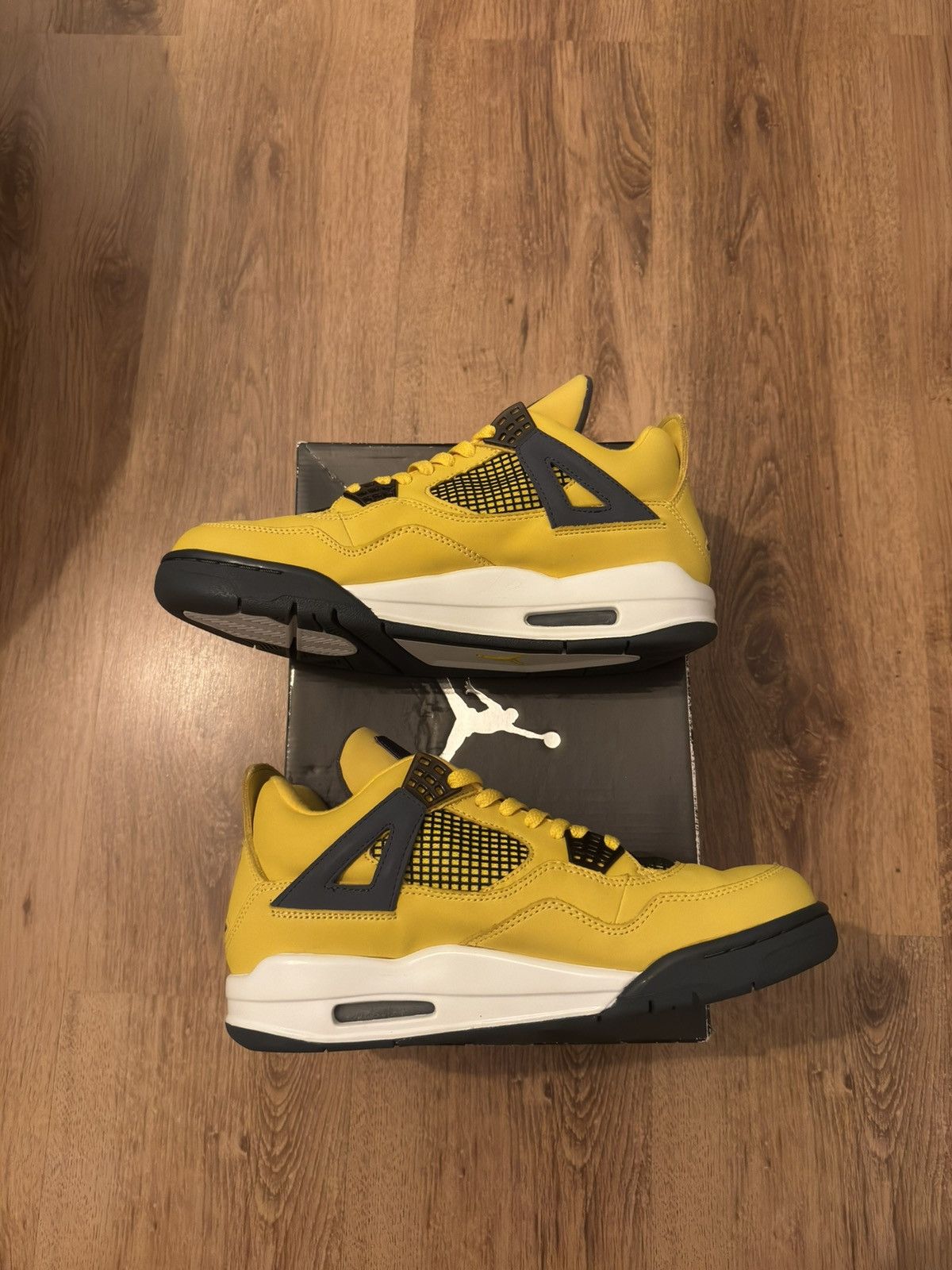 Jordan Brand DS 2006 Jordan 4 Retro LS Lightning (314254-702) Size 9 Size US 9 / EU 42 - 2 Thumbnail