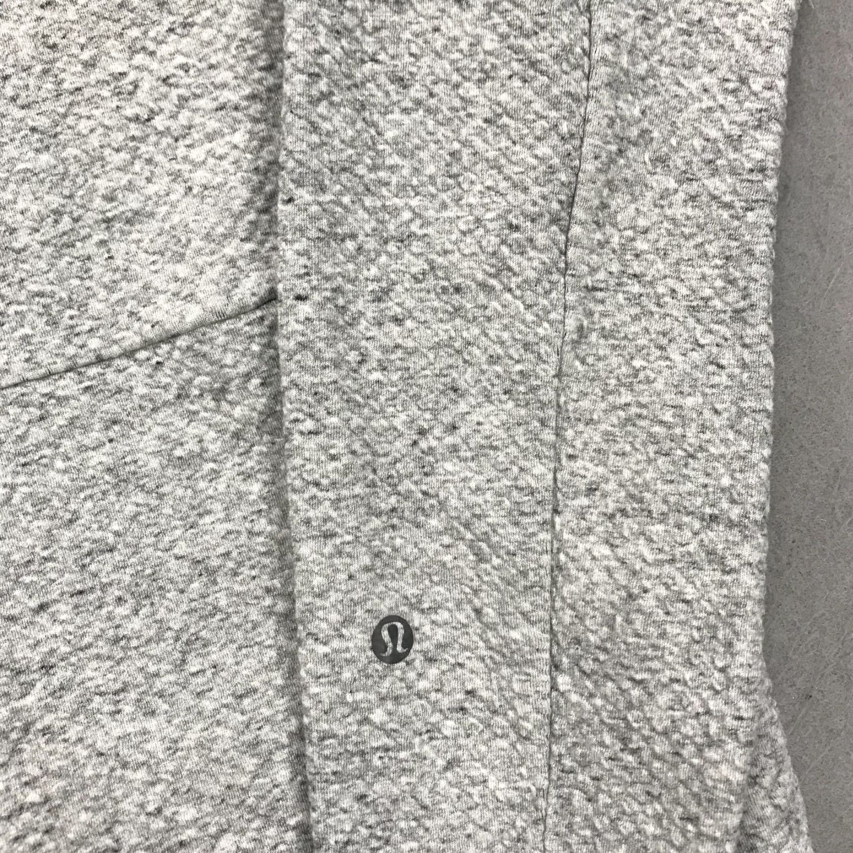 Lululemon Lululemon Sweatshirt Mens Small Gray At Ease Textured Knit Crewneck Gym Workout Size US S / EU 44-46 / 1 - 4 Thumbnail