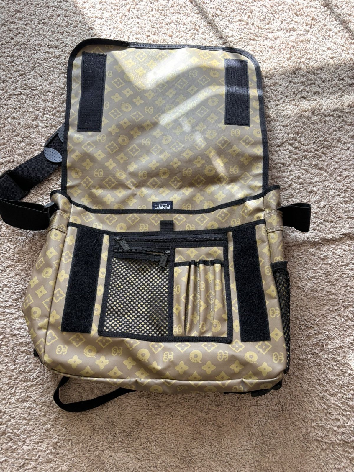 Stussy Stussy cease and desist messenger bag. Size 34 - 5 Thumbnail
