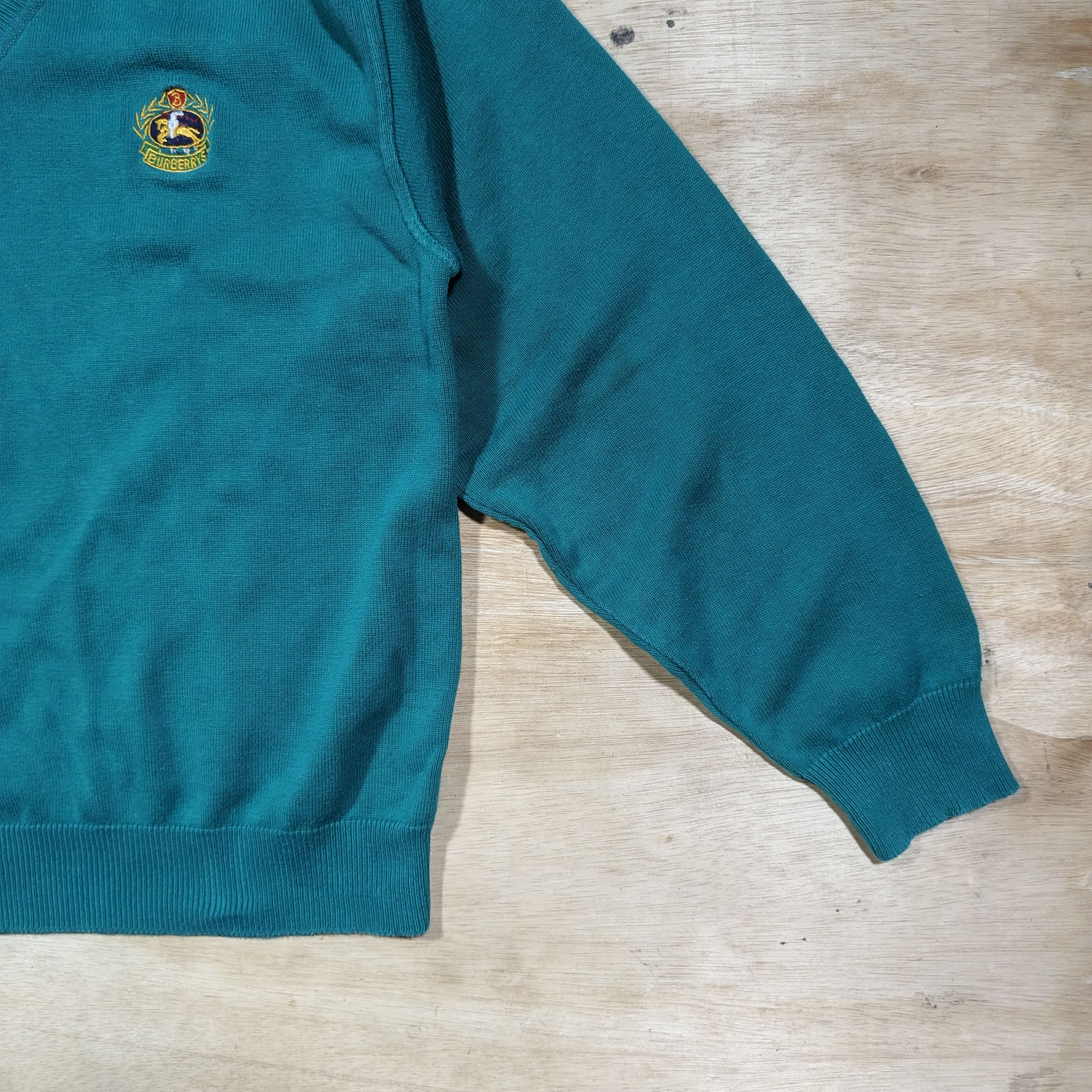 Burberry Burberry Crest Logo V-neck Sweater Size US L / EU 52-54 / 3 - 4 Thumbnail