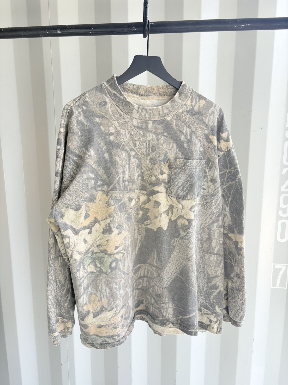 Vintage Camo Mock Neck Sun faded Long Sleeve Shirt Distressed Thrash Size US XL / EU 56 / 4 - 1 Thumbnail