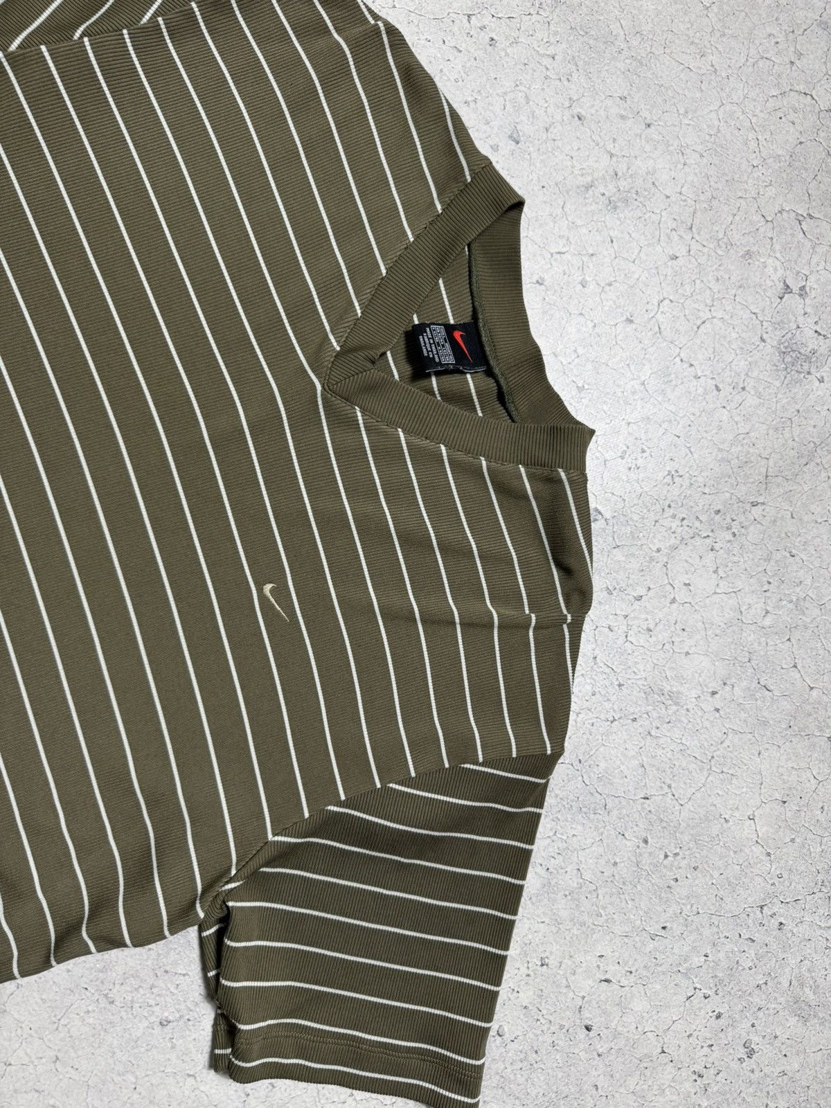 Nike Nike Vintage 90’s Striped T-Shirt Size L Size US L / EU 52-54 / 3 - 4 Thumbnail