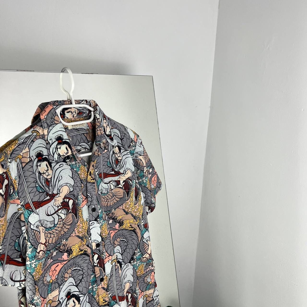 Japanese Brand Hawaii Short Sleeve Shirt Samurai Over Print Y2k Size US S / EU 44-46 / 1 - 2 Thumbnail